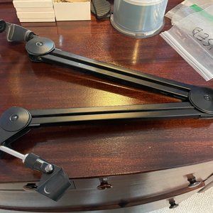 Microphone arm for desk